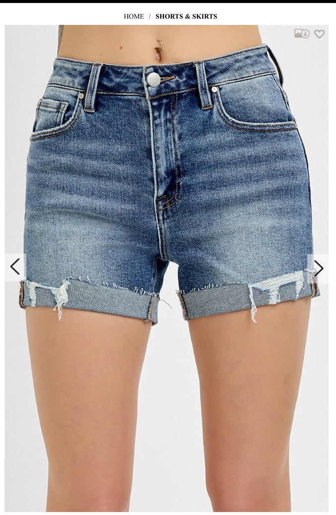 The Mia Short