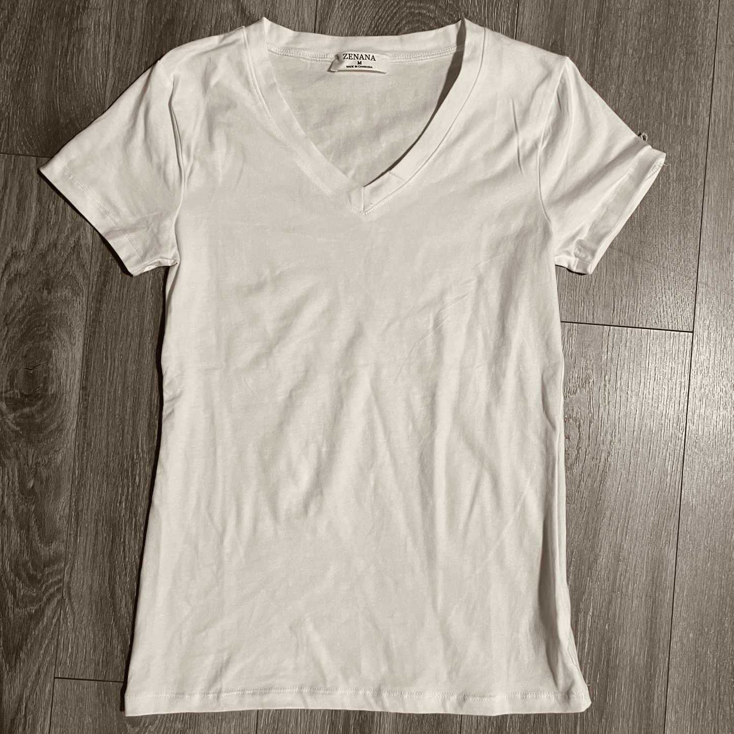 Stevie Basic V-neck - Southern Sass